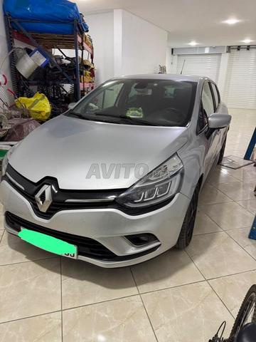 Clio 4 automatique 2021 90.000 km - 2