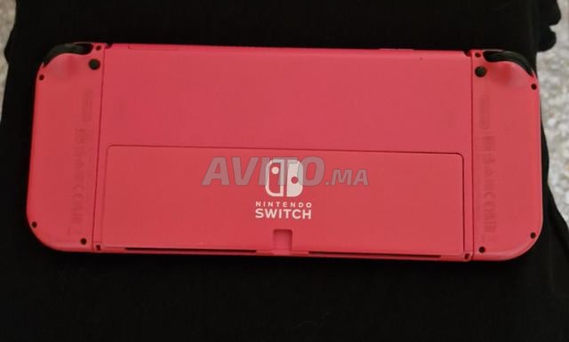 Nintendo Switch OLED édition Mario - 2