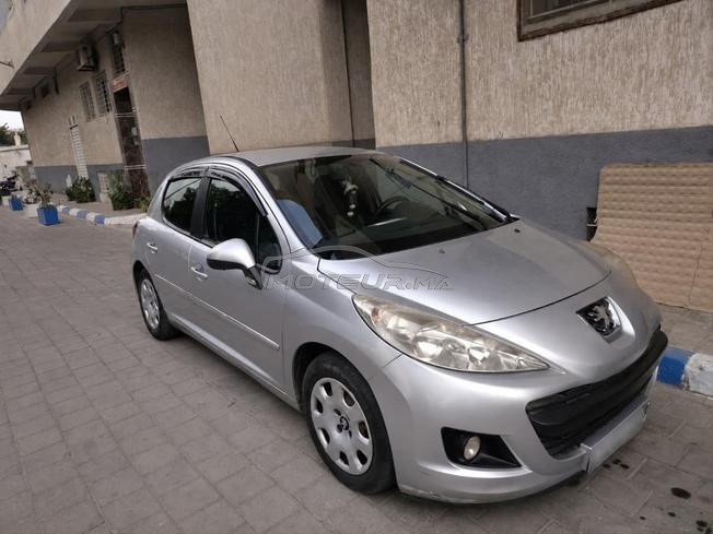 Peugeot 207 Diesel Manuelle 2011 à Fès