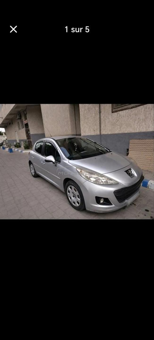 Peugeot 207 Diesel Manuelle 2011 à Fès