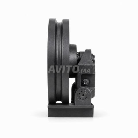 Roue folle complète pour pelle hydraulique - 2