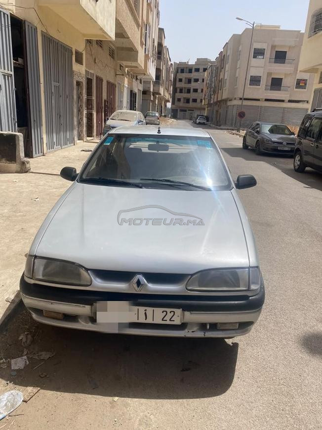 Renault 19