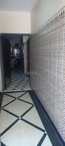 منزل طابق أرضي زائد طابقين حي إنارة 2 - 2