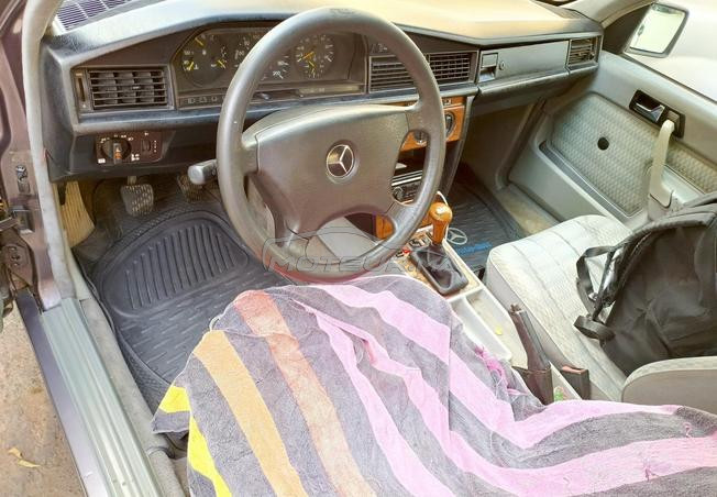 mercedes 190 diesel 2.5 
