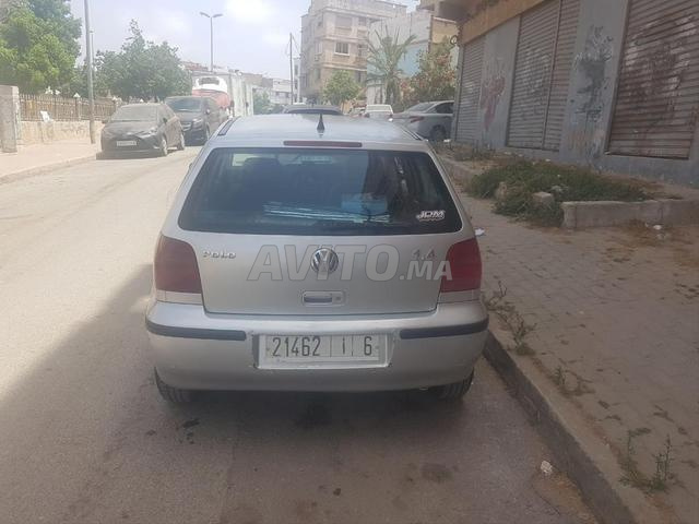 Volkswagen Polo Essence Manuelle 2000 à Casablanca - 2
