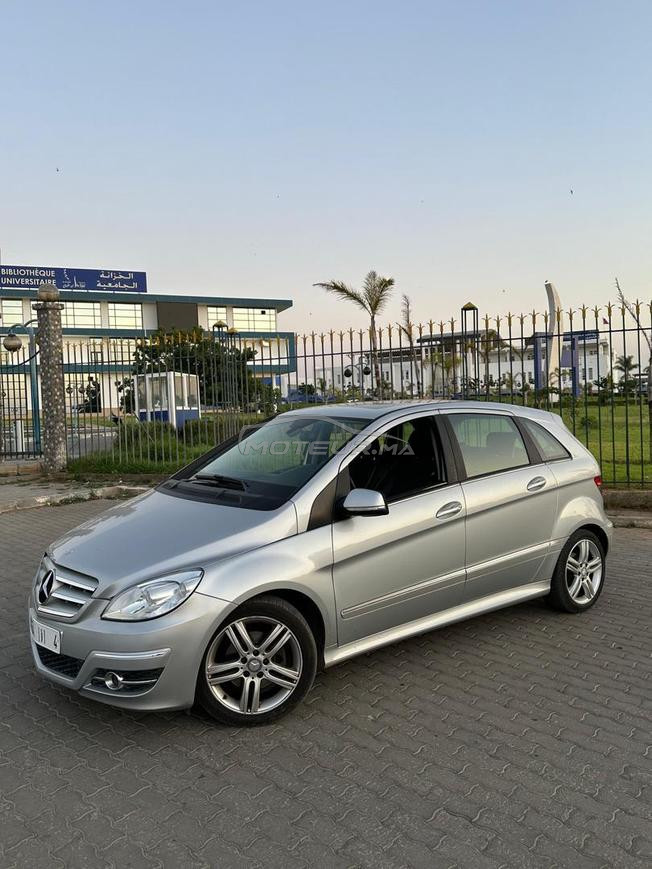 Mercedes b180