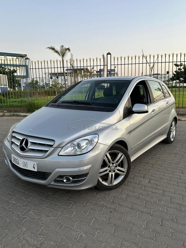 Mercedes b180