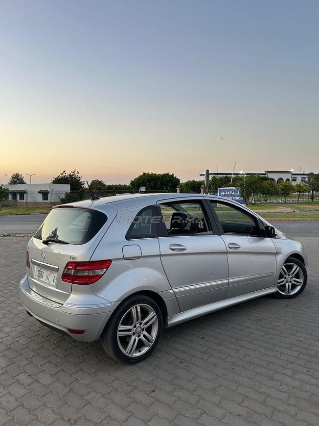 Mercedes b180