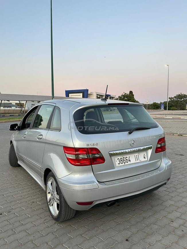 Mercedes b180