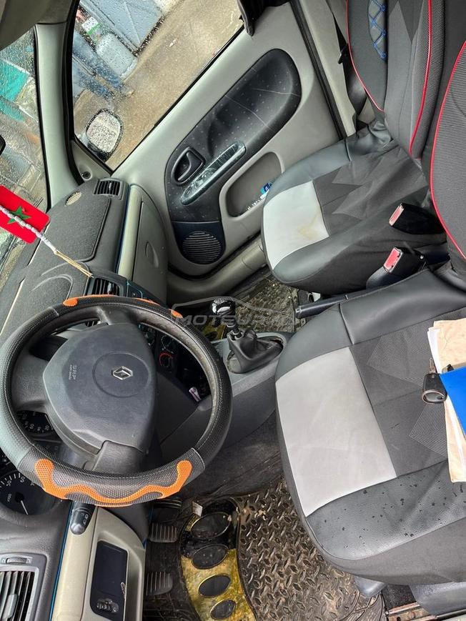 Renault Clio Essence Manuelle 2003 à Salé