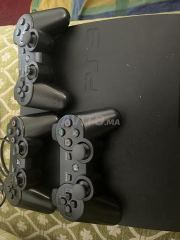 PS3 trois manettes - 2