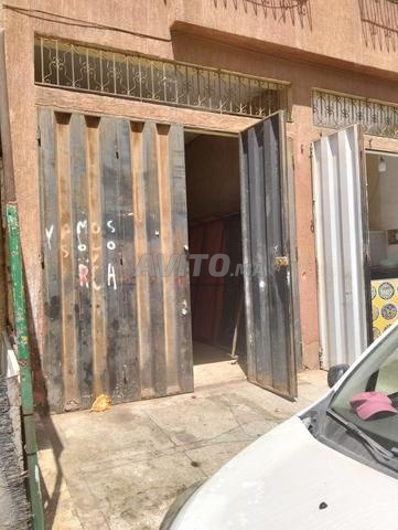 Magasin à louer dans la rue - 2