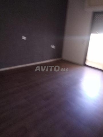 Appartement vide à louer 3 pièces centre wilaya - 2