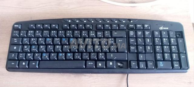 لوحة مفاتيح eXTROM USB AZERTY مع لوحة أرقام - 2