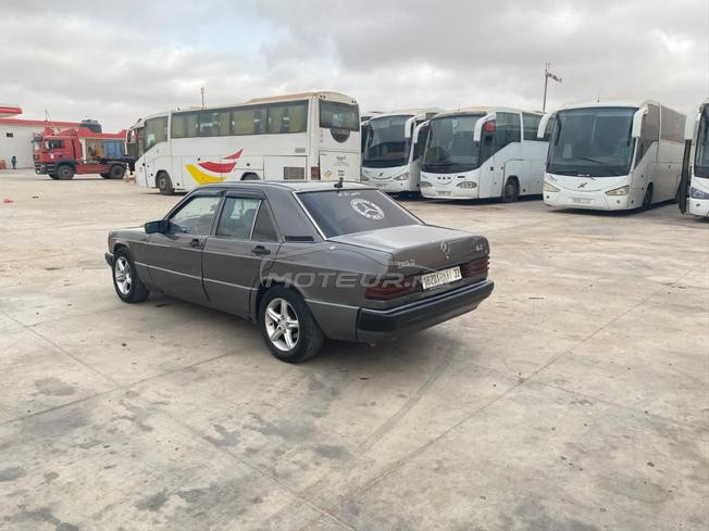 ميرسيديس 190 للبيع في حالة ممتازة