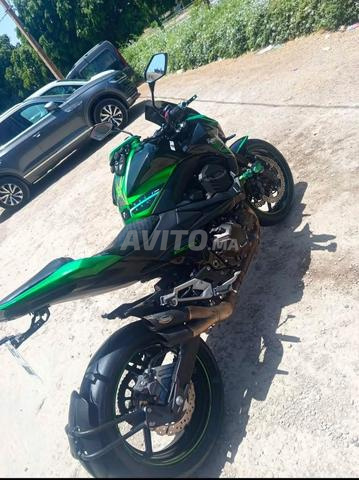 Kawasaki Z800R - 2