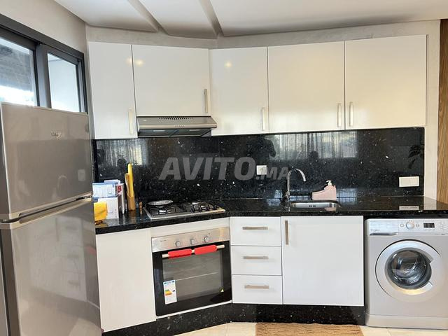 Studio meublé à louer – Riviera | Parking | Climatisation | Proche CFC