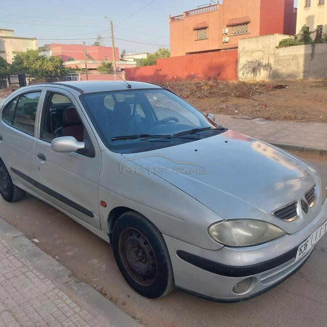 Renault megane classique essence 2000