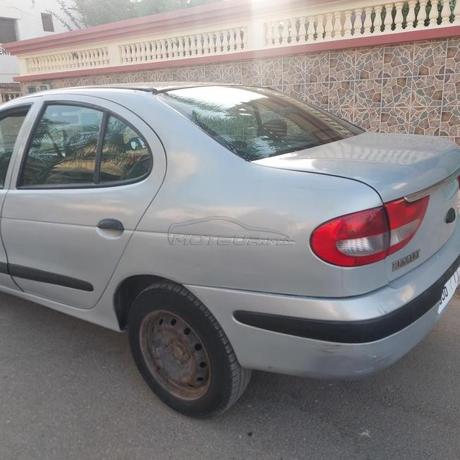 Renault megane classique essence 2000