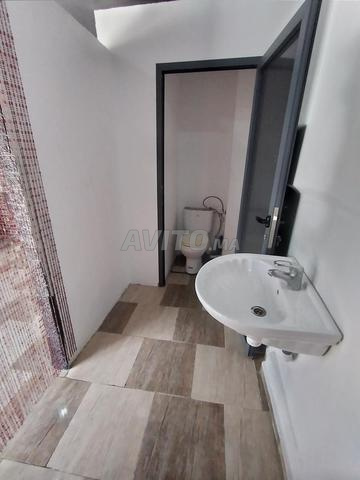 Location magasin gérance 18 m2 Hay inara - 2
