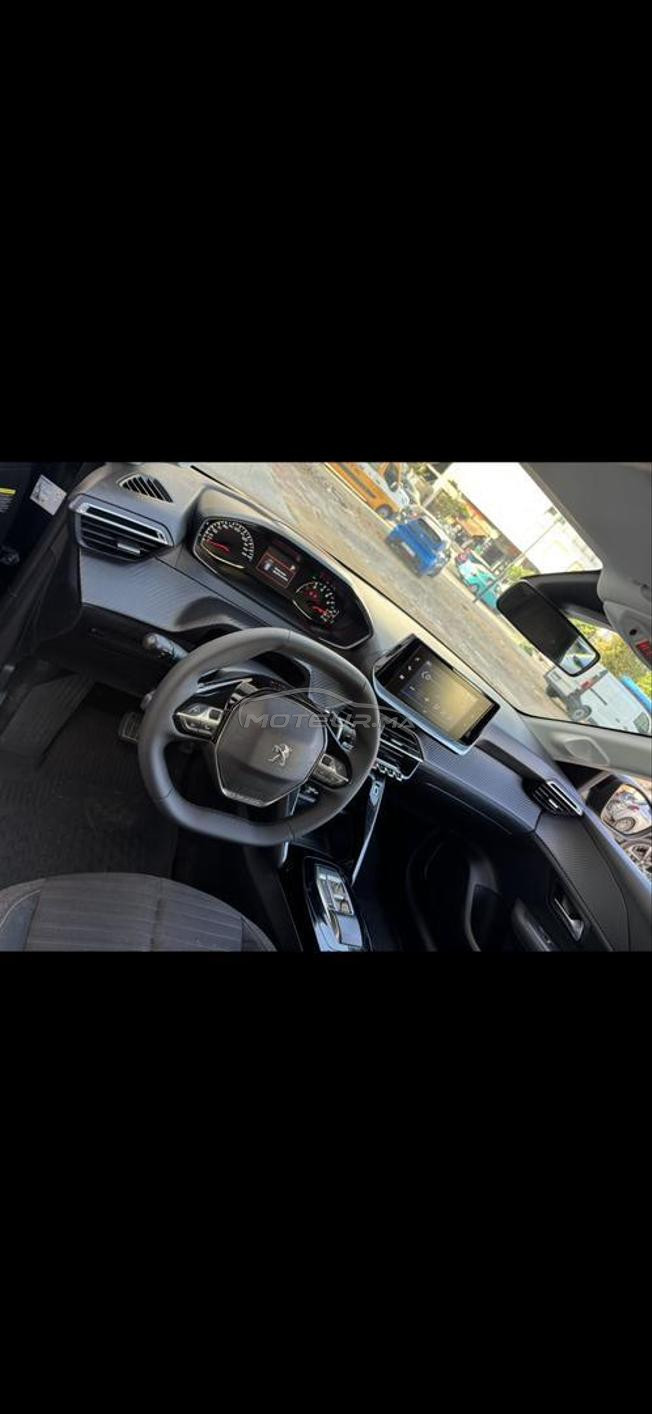 Peugeot 208 automatique 