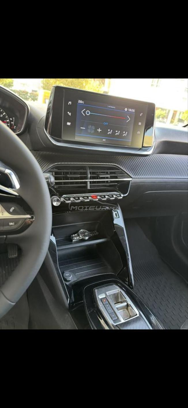 Peugeot 208 automatique 