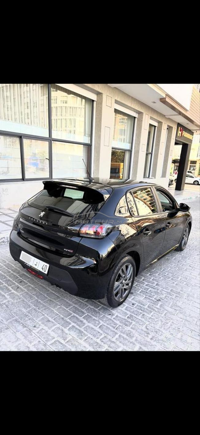 Peugeot 208 automatique 
