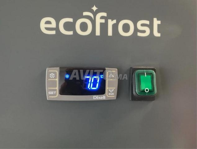 ثلاجة ECOFROST احترافية ببابين - 220 فولت - شاشة رقمية - 2
