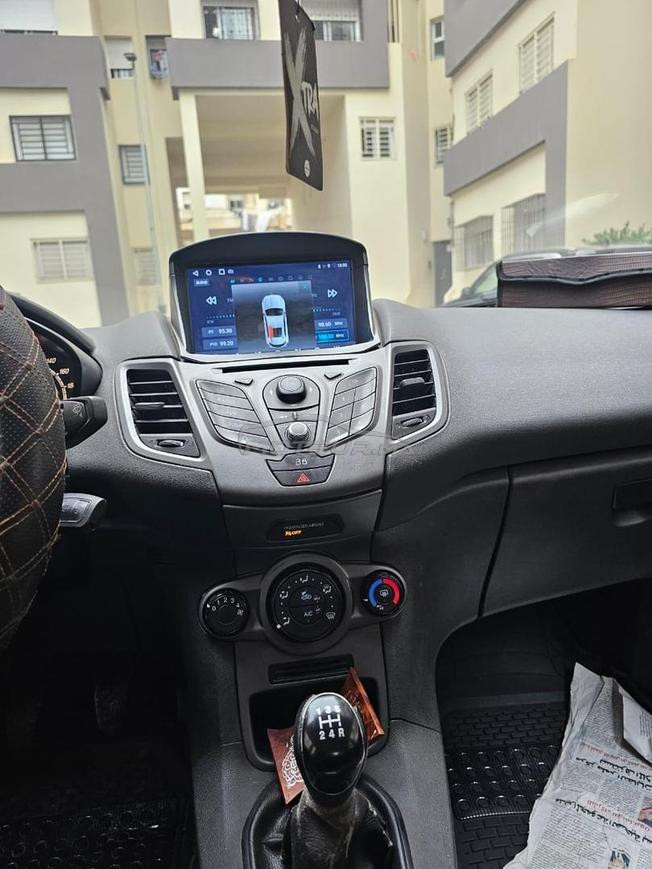 Ford fiesta essence 2014