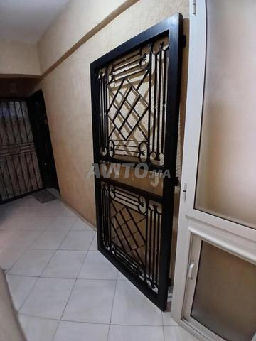 باب حديد مشغول بدون إطار - 2