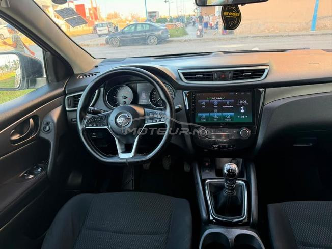 Nissan Qashqai 1er main 
