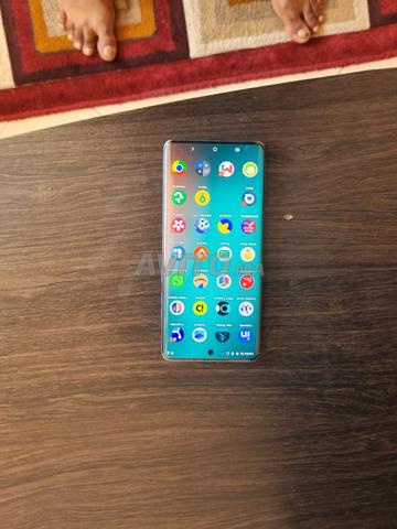 Motorola 60 fusion edge acheté 450euro en Europe - 2