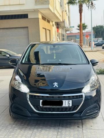 Peugeot 208 Diesel Manuelle 2017 à Temara