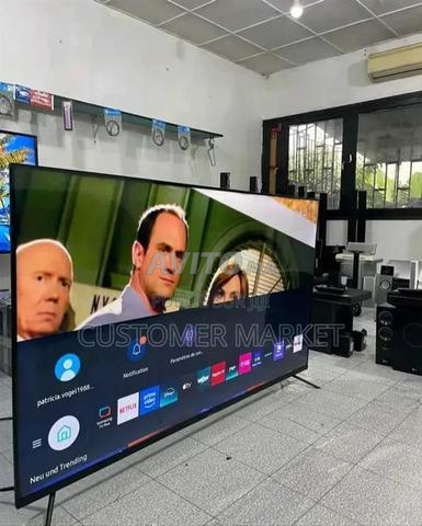 2 TV Samsung 55 et 65 pouces - 2