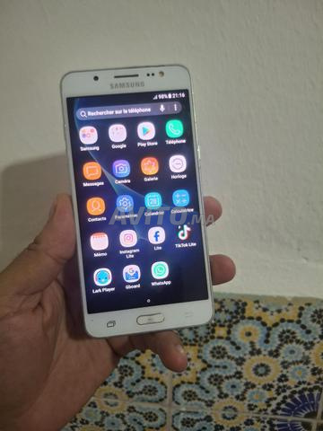 Samsung J5 6 propre - 2