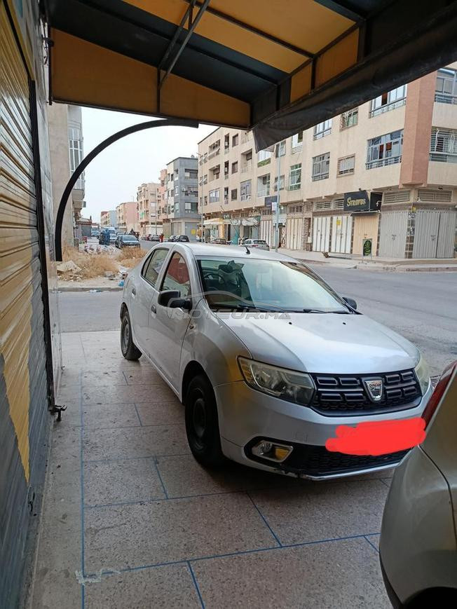 سيارة داسيا لوجان