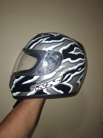 خوذة ixs - 2