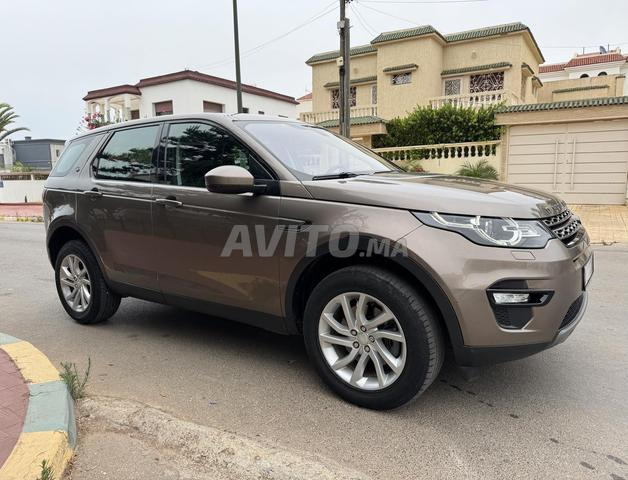Land Rover Discovery Diesel 2017 à Rabat - 2