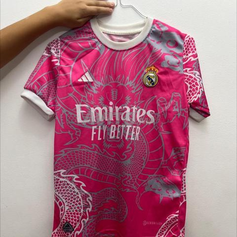 قميص ريال مدريد باللون الوردي - 2