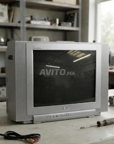 Télévision classique LG à vendre - 2