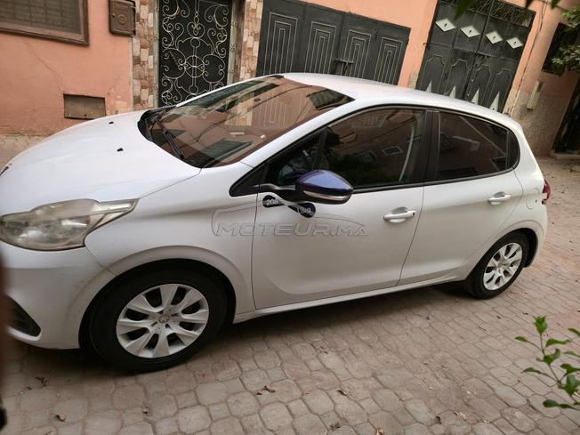 Peugeot 208 Like Essence Modèle 2016