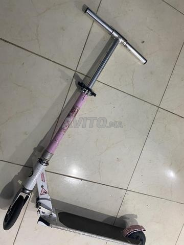 Trottinette pliable en très bon état à vendre - 2