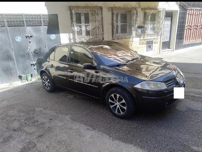 سيارة رونو ميغان 2 بنزين في حالة جيدة 