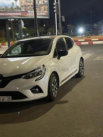 Clio 5 d'occasion à vendre en bon état - 2