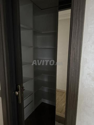شقة بموقع جيد بزاوية شارع إفني والطريق - 2