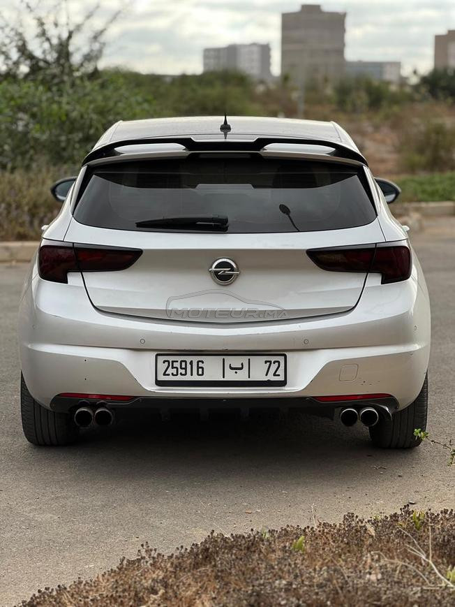 opel astra essence 2019