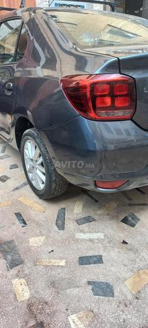 Dacia Logan Diesel Manuelle 2017 à Casablanca - 2