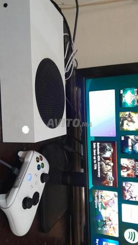 XBOX SERIES S COMME NEUF AVEC 9 JEUX - 2