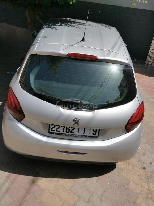 Peugeot 208 Diesel Manuelle 2016 à Casablanca