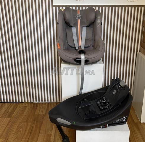 مقعد سيارة Cybex Sirona G